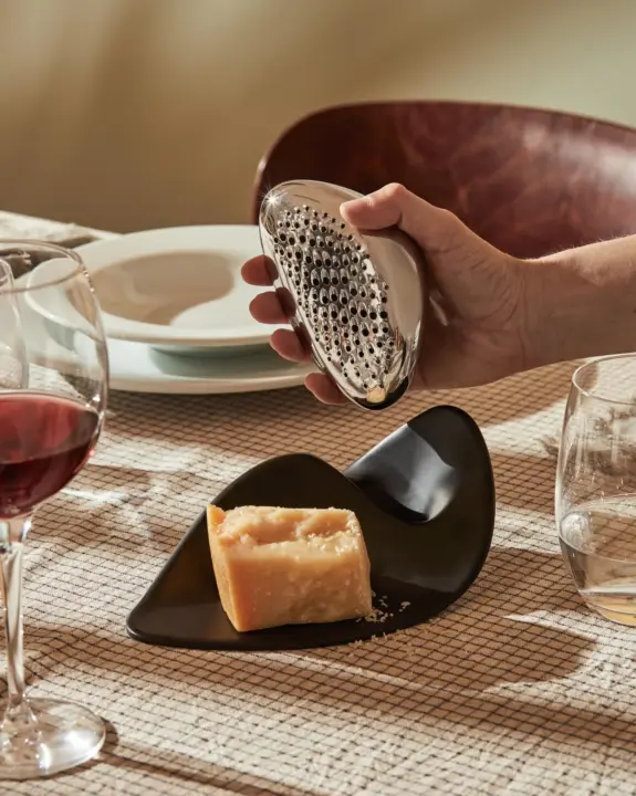Rape à Fromage Forma – ALESSI