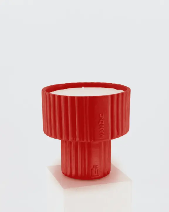 Bougie Podium Large Rouge Jeanne &#8211; Mamene