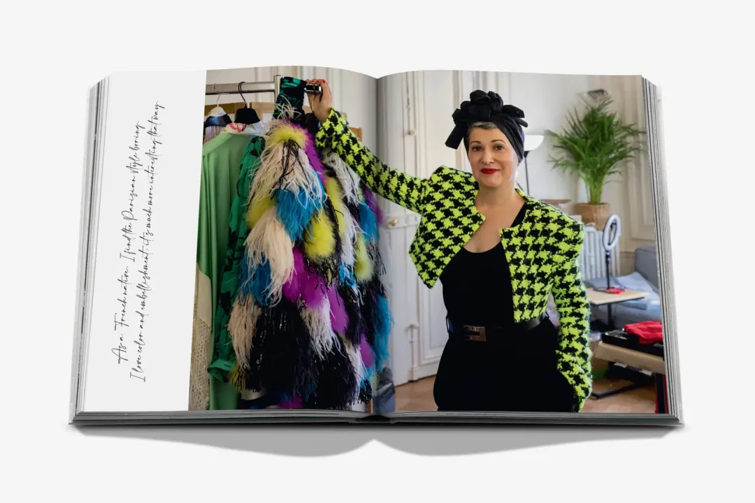 ASSOULINE EMILY IN PARIS FASHION GUIDE