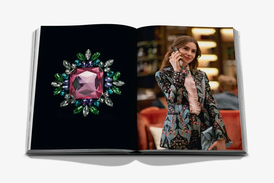 ASSOULINE EMILY IN PARIS FASHION GUIDE
