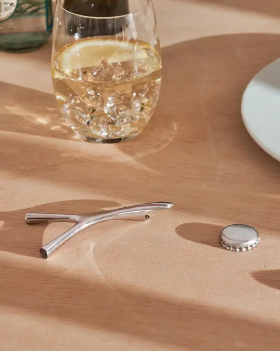 Ouvre-bouteille Virgula Divina – Alessi