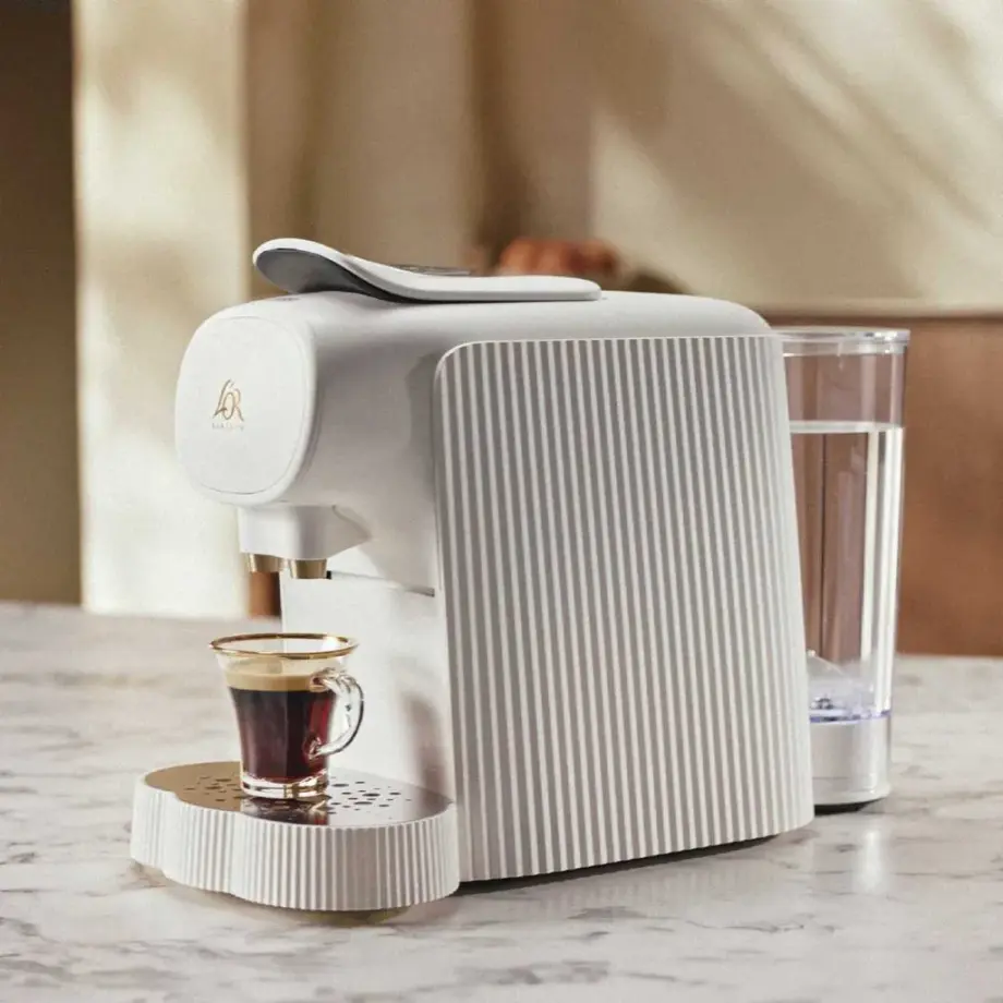 Machine à café capsules Plissé L&rsquo;OR – Alessi