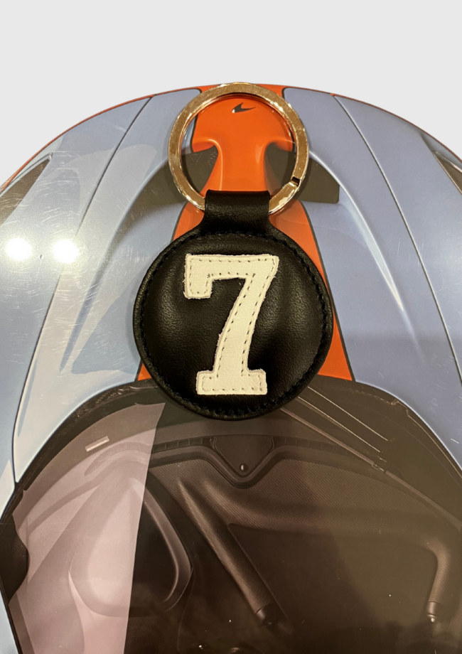 Porte-clés rond en cuir noir et blanc 7 – E2R