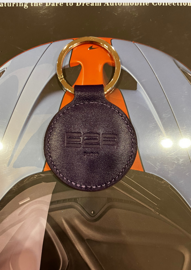 Porte-clés rond en cuir violet et orange 2 – E2R