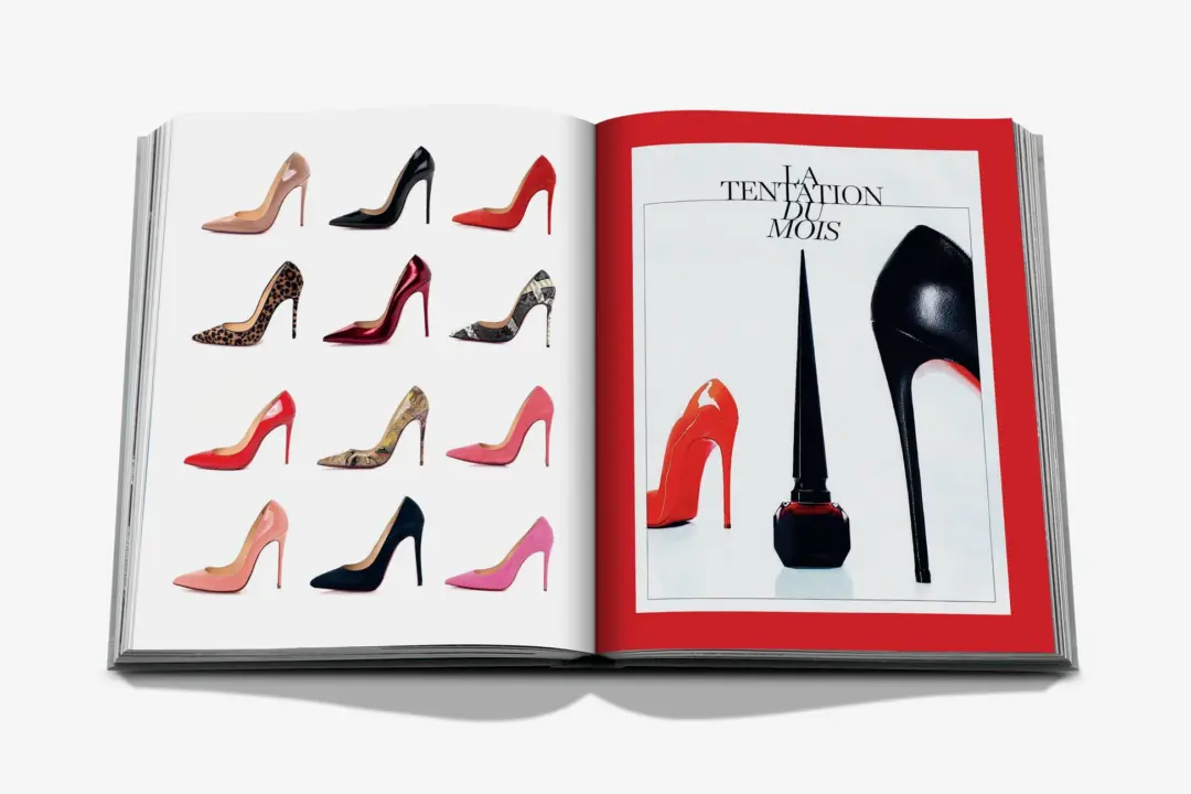 ASSOULINE  The Book of Iconic Shoes